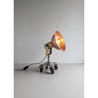 Industrie Spot Licht, Upcycled Vintage Tisch Stehlampe von ffromMyhead