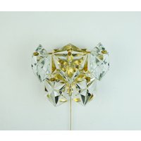 Elegante Mid Century Wandlampe Kinkeldey Kristallglas Und Vergoldetes Metall Glasprismen 60Er Jahre von fiftieshomestyle