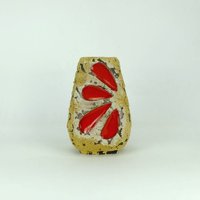 Mid Century Fat Lava Vase Es-Keramik Wgp Braun Beigetöne Raue Glasur Rotes Blätterdekor von fiftieshomestyle