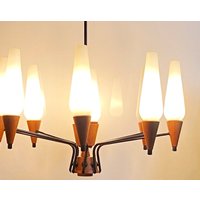 Teak Sputnik Kronleuchter 8 String Arme, 60Er Modern Art Hängelampe, Opalglas Schirme Mid Century Danish Space Age von fineartsdeco