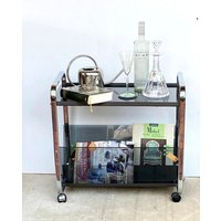 Vintage Barcart Chrom Zeitungsständer, Rauch-Glas Bartisch 60S Modern Design, Glas Buchständer Aufbewahrung Plus Bar, Edel Selten 1960-70 von fineartsdeco