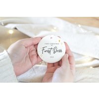 Neues Zuhause Christbaumkugel, Benutzerdefinierte Ornament, Weihnachtsschmuck, Personalisierte Keramik Erste Hauskugel, Geschenk Für Paare von firastudio