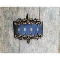 Fleur De Lis Vierfach Kippschalter Platte | Quad Lichtschalter Abdeckung Teller Individuell Fleurdelisjunkie| Schalterabdeckung von fleurdelisjunkie