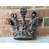 Krone Wanddeko | Wähle Deine Farbe Mittelalterliches Schloss König Königin Wandtafel Fleur De Lis French Country Toscana Dekor Handarbeit von fleurdelisjunkie