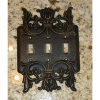 Metall Triple Light Switchplate - Pick Your Color Old World, Lichtschalterplatte, Lichtschalterabdeckung, Benutzerdefinierter Lichtschalter Metall Triple Light Switchplate - Pick Your Color Old World, Lichtschalterplatte, Lichtschalterabdeckung, Benutzerdefinierter Lichtschalter von fleurdelisjunkie