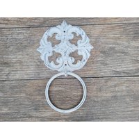 Shabby Chic Handtuch Ring Für Badezimmer Wand Dekor | Wählen Sie Ihre Farbe Eisen Handtuchhalter Bad Metall-Badezimmer-Hardwares Haken Halter Shabby Chic Handtuch Ring Für Badezimmer Wand Dekor | Wählen Sie Ihre Farbe Eisen Handtuchhalter Bad Metall-Badezimmer-Hardwares Haken Halter von fleurdelisjunkie
