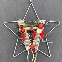 Fenster/Türschmuck Advent Weihnachten Auf Dekostern, Rot-Creme-Silber 28 cm Als Floraler Sternen-Hoop, Trockenblumen, Haltbar, „Sterne Rot" Fenster/Türschmuck Advent Weihnachten Auf Dekostern, Rot-Creme-Silber 28 cm Als Floraler Sternen-Hoop, Trockenblumen, Haltbar, „Sterne Rot" von floralkreativ