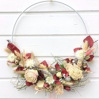 Fensterhänger Türkranz Haltbar Handgearbeitet Ca. 30 cm Trockenblumen Ganzjährig Sommer Herbst Lachs-Rosa Holzblüte „Blütentraum 2" von floralkreativ