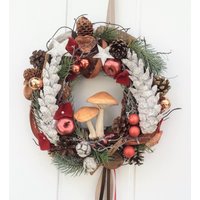 Türkranz Advent Haltbar Ca. 28 cm Wandschmuck Kunsttanne Christmas Weihnachtsdeko Rot-Natur-Rost „Pilze" Türkranz Advent Haltbar Ca. 28 cm Wandschmuck Kunsttanne Christmas Weihnachtsdeko Rot-Natur-Rost „Pilze" von floralkreativ