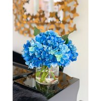 Blaue Hortensie-Arrangement-Real Touch Blumenarrangement-Premium Blumenarrangement-Hortensie Mittelstück von flovery