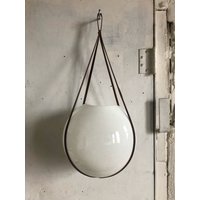 Pflanzenaufhänger Aus Leder von fluxproductions