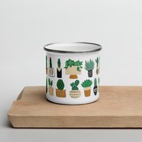 Zimmerpflanzen Camp 12 Unzen Emaille Becher, Pflanzenliebhaber Camping Camper Geschenk, Abenteuer Lagerfeuer Wanderbecher, Geschenkidee, Cup Zimmerpflanzen Camp 12 Unzen Emaille Becher, Pflanzenliebhaber Camping Camper Geschenk, Abenteuer Lagerfeuer Wanderbecher, Geschenkidee, Cup von foragepaperco