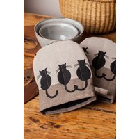 Küchenhandschuh, Schwarze Katzen Design, Geschenk Für Frau, Weihnachtsgeschenk, Zur Wohnungsweihung, Katzenliebhaber, Lustige Kochschürze von formaliberum