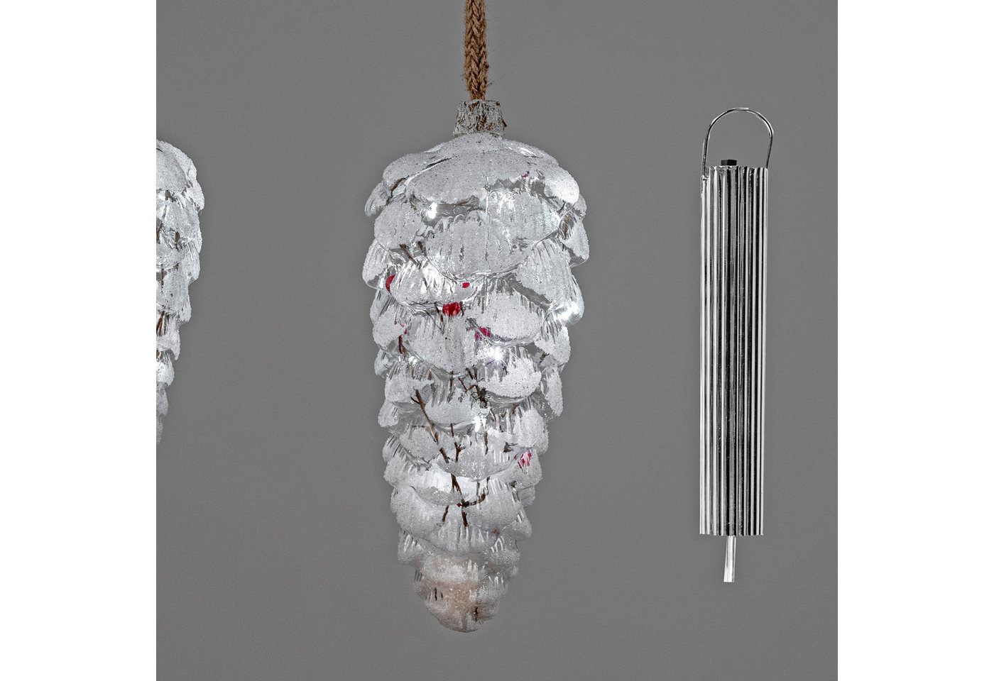 formano Hängedekoration Winterzeit, Farbe: Transparent, Motiv: Zapfen formano Hängedekoration Winterzeit, Farbe: Transparent, Motiv: Zapfen von formano