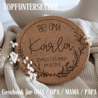 Personalisierter Kork Topfuntersetzer | Geschenk Für Oma, Opa, Mama & Papa Graviert Mit Namen Und Spruch Dekoration Küchenaccessoire Personalisierter Kork Topfuntersetzer | Geschenk Für Oma, Opa, Mama & Papa Graviert Mit Namen Und Spruch Dekoration Küchenaccessoire von formgalerie