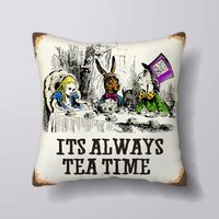 Alice Im Wunderland Ist Es Immer Tee-Zeit Vintage - Anpassbare Personlized Kissen-Abdeckung Fall Oder Gefüllt Mit Einsatz Alice Im Wunderland Ist Es Immer Tee-Zeit Vintage - Anpassbare Personlized Kissen-Abdeckung Fall Oder Gefüllt Mit Einsatz von foxyNfoxy