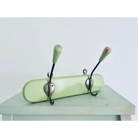 Garderobe 50Er Jahre Vintage Hakenleiste Mid Century Rockabilly Haken Garderobenleiste Garderobenhaken Grün Garderobe 50Er Jahre Vintage Hakenleiste Mid Century Rockabilly Haken Garderobenleiste Garderobenhaken Grün von fraeuleinalpenrose