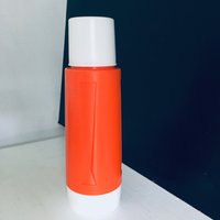 Thermoskanne Vintage 60Er-70Er Jahre Orange Weiß Space Age Popart Picknick Kaffeekanne Isolierkanne Teekanne Thermoskanne Vintage 60Er-70Er Jahre Orange Weiß Space Age Popart Picknick Kaffeekanne Isolierkanne Teekanne von fraeuleinalpenrose