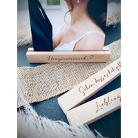 Bildhalter/Bildleiste Kartenhalter Fotohalter Postkartenhalter Mit Gravur Aus Holz von freudentag