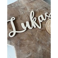 Holz Schriftzug Personalisiert Name Türschild Kinderzimmer Deko Wanddeko Name | Frilly Designs von frillydesignsshop