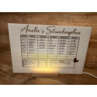 Wiederbeschreibbarer, Personalisierter Stundenplan | Acryglas Opal-Acryl Schüler Einschulung Schulstart Übersicht von fromplotterwithlove