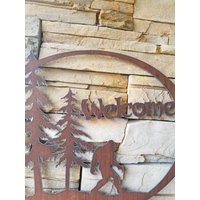 Sasquatch Willkommen Benutzerdefinierte Metall Art Big Foot Recycled Steel Wilderness Adressschild Yeti Sasquatch Willkommen Benutzerdefinierte Metall Art Big Foot Recycled Steel Wilderness Adressschild Yeti von fttdesign