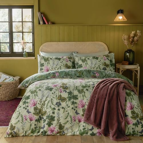 Furn Mystic Berry Bettbezug-Set – Wendbares botanisches Blumen- und Fruchtdesign (Grün – Kingsize) von furn.