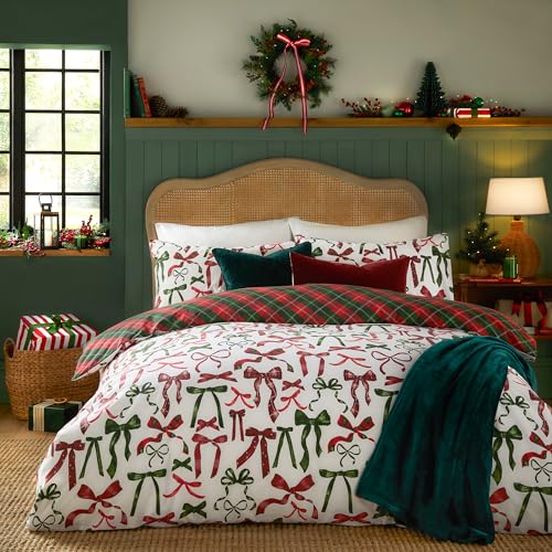 Furn. Nathalie Bows Bettbezug-Set – Festliche, wendbare Weihnachtsbettwäsche mit Karomuster (Beere/Kiefer – Doppelbett) von furn.