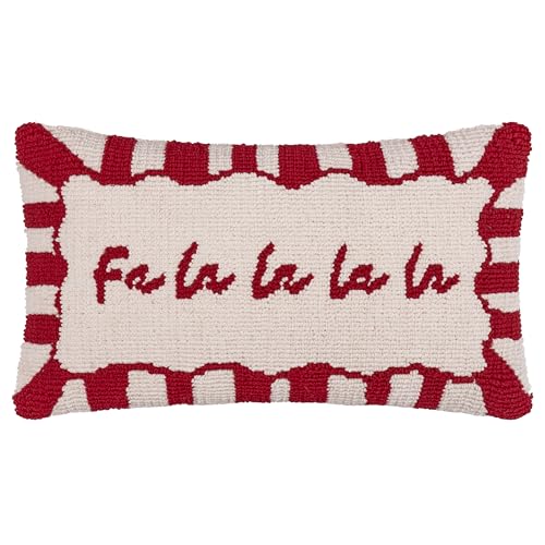 furn. Candy FA La La Kissen mit Polyesterfüllung – getuftetes, festliches Weihnachtsdekokissen mit Strukturiertem Slogan und Rand in Zuckerstangen-Optik (Rot/Weiß – 30x50cm) von furn.