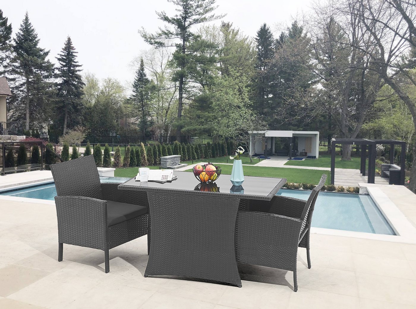 furnling Gartenlounge-Set Sevilla, (Set, 5-tlg., 1 Tisch, 2 Stühle, inkl. Sitzkissen), aus UV-beständigem Polyrattan für 2 Personen, Gartenmöbel Set Lounge von furnling