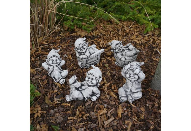 gartendekoparadies.de Gartenfigur 5er Set Gnom Familie, Steinfiguren Wichtel Gnome H. 13-17 cm, 12 kg, (5er-Set), Frostsicher gartendekoparadies.de Gartenfigur 5er Set Gnom Familie, Steinfiguren Wichtel Gnome H. 13-17 cm, 12 kg, (5er-Set), Frostsicher von gartendekoparadies.de