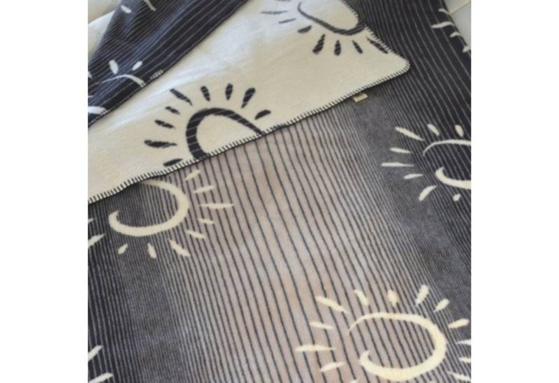 geborgenschlafen Tagesdecke Kuscheldecke SONNENGRUß - Bio-Baumwolle, mit Häkelkante - GOTS zertifiziert von geborgenschlafen