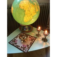 Bedruckte Tischdecke Mit Schönen Blumen Aus Schweden Bedruckte Tischdecke Mit Schönen Blumen Aus Schweden von gelainsweden