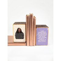 Ketanji Brown Jackson Zitat Handgemachtes Buchstützen-Set Ketanji Brown Jackson Zitat Handgemachtes Buchstützen-Set von getARCHd