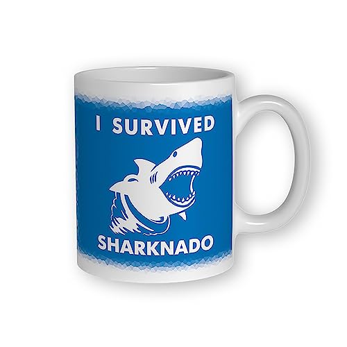 I Survived Sharknado Becher von getDigital