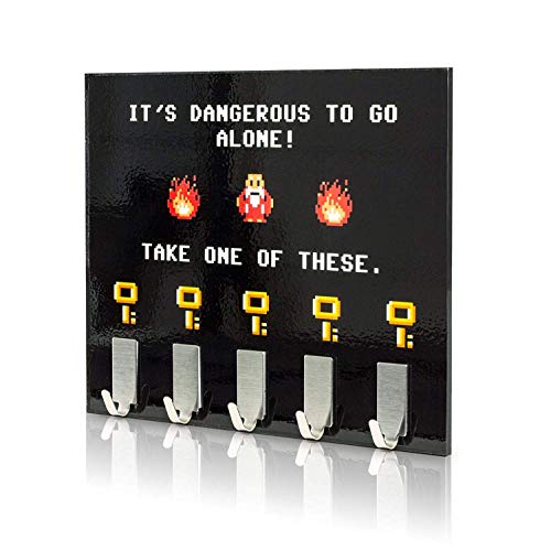 getDigital Dangerous to go Alone Schlüsselbrett | Schlüsselleiste mit 5 Schlüssel-Haken | Exklusiver Fanartikel zum berühmten Spiele-Klassiker, Schwarz, 21 x 16 cm von getDigital