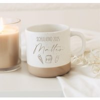 Schulkind 2025 Tasse Mit Name - Geschenk Einschulung Schultüte Schulranzen Stift Personalisierte Keramiktasse von gevadesign