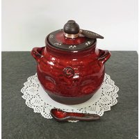 Rote Keramik Zuckerdose Mit Löffel Handgetöpferte Deckeldose von gidizivanpottery
