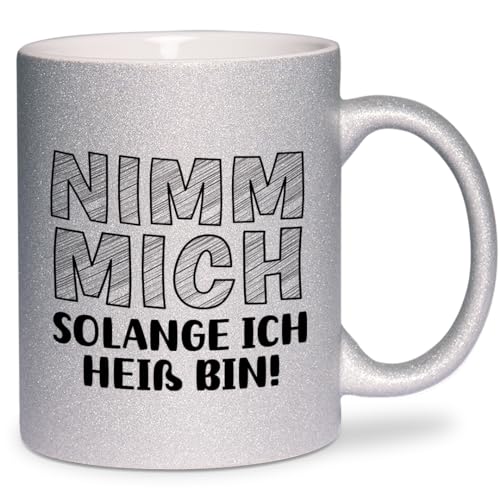 glitzertassen.de® | Nimm mich solange ich heiß bin! | Tasse mit Glitzer | Geschenkidee | Lustige Sprüche | Partner | Kaffeebecher | Keramik | 330 ml | Silber von glitzertassen-de