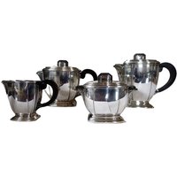 Art Deco Versilbertes Vierteiliges Tee - Und Kaffee-Service Von "Ravinet D'enfert" Paris 1920Er Jahre Art Deco Versilbertes Vierteiliges Tee - Und Kaffee-Service Von "Ravinet D'enfert" Paris 1920Er Jahre von goldcrabs