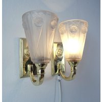 Paar Art Deco Wandleuchten in Bronze Frankreich 1920Er Jahre Paar Art Deco Wandleuchten in Bronze Frankreich 1920Er Jahre von goldcrabs