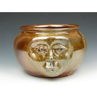 Face Pot "Danny" - Gold Luster Shino Steingut Vase 13cm X 20cm Goneaway Pottery | Fc1571 von goneawaypottery