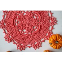 Schöne Rosa Strukturierte Doily Gabrielle, Entworfen Von Gull808. 34 cm. Häkeln Deckchen Tischdecke Tischläufer Wohnkultur Housewarminggeschenk Boho von gull808