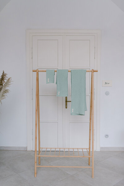 gust. Waffelhandtuch - Badetuch aus Leinen und Bio-Baumwolle – Bath towel - 70x140 cm von gust.