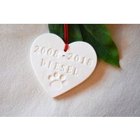Haustier-Beileids-Geschenk - Keramik-Herz-Ornament Mit Individuellem Namen Und Datum in Liebevoller Erinnerung Haustier-Denkmal Geschenkbox Inklusive von hallesophiagifts