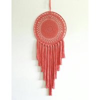 Handgemachter Lachsfarbener Boho Traumfänger Für's Kinderzimmer von handmadebyfofo