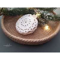 Weihnachtskugel | Gehäkelt Handgemachte Gehäkelte Kugel Weiß Weihnachtskugeln Umhaekeln Weihnachtsdeko Weihnachtskugel | Gehäkelt Handgemachte Gehäkelte Kugel Weiß Weihnachtskugeln Umhaekeln Weihnachtsdeko von handmadebyvieri