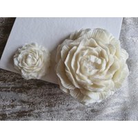 Pfingstrose Kerze | Blumen I Blumengeschenk Gastgeschenk Valentinstag Rapswachs Hochzeit Einweihung Jubiläum Muttertag von happycandleberlin