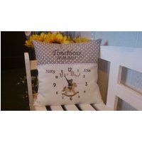 Kissen - Bezug Zur Geburt | Teddy Schaukelpferd in Uhr Beige von harzstickerei