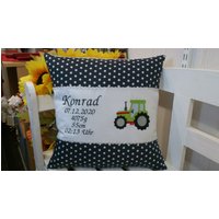 Kissen Zur Geburt | Traktor Dunkelblau Sterne von harzstickerei